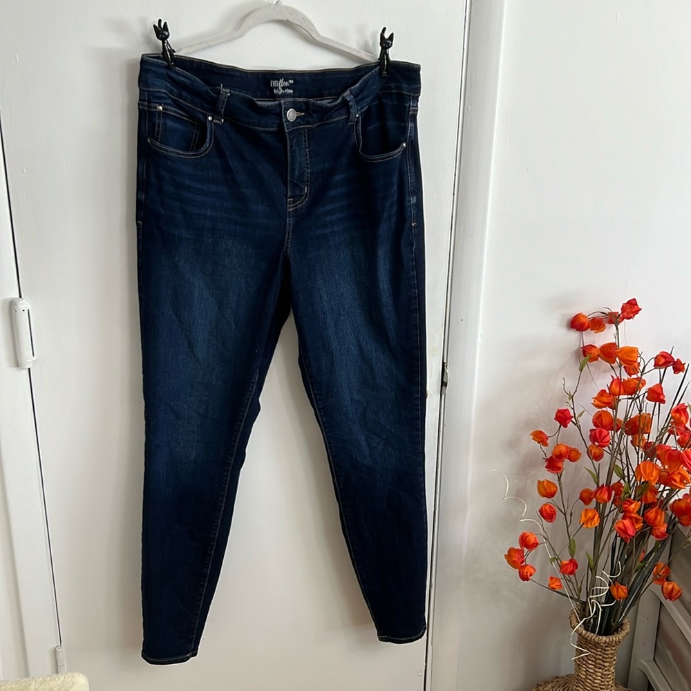 Maurice’s Everflex high rise Super skinny Jegging 18 Long